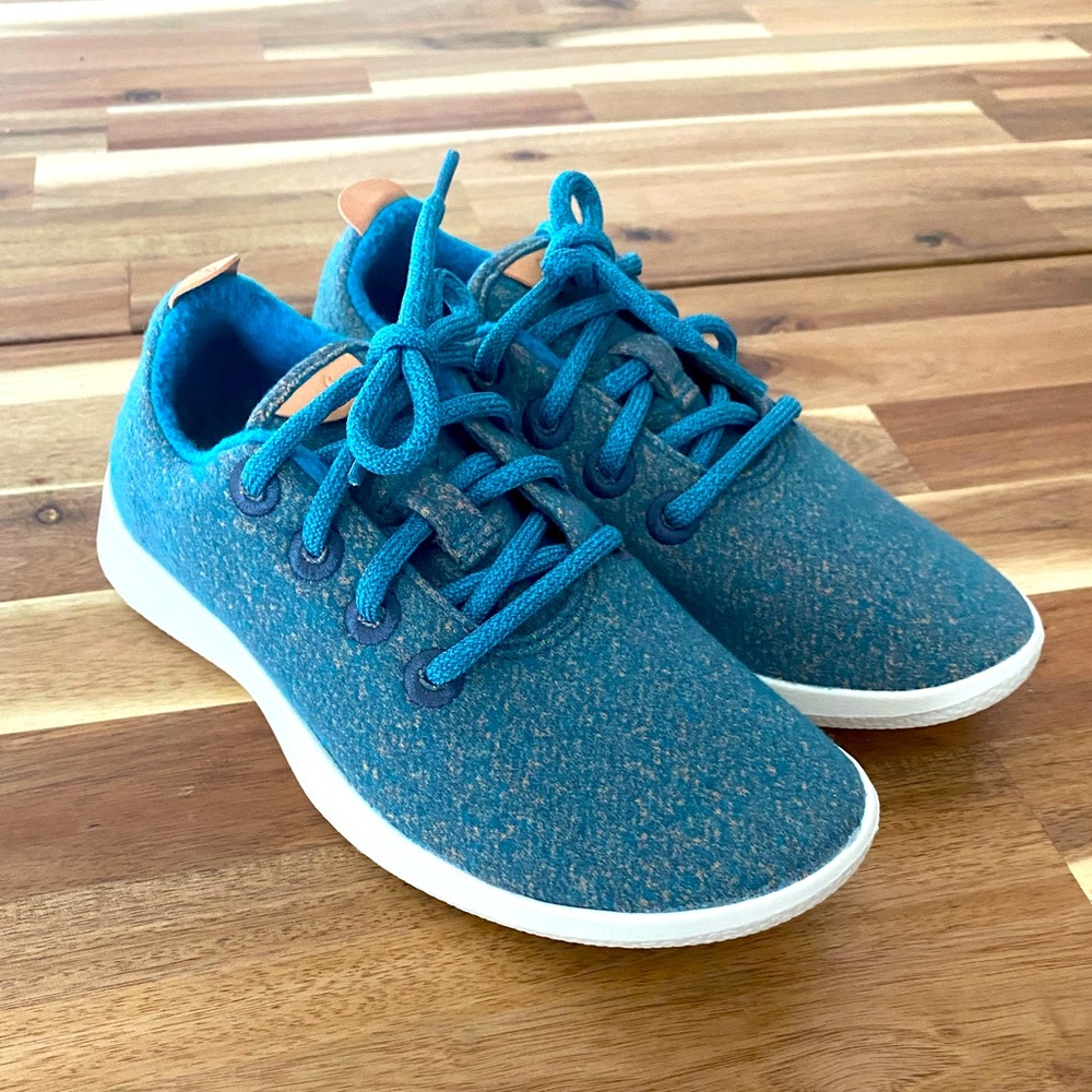 NWOT Allbirds wool runners - worlds most comfortable shoes! Rare color 🔥